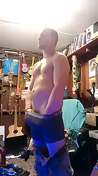 Snapshot of itsjameswebbscope chatting on February 17, 1:53 pm itsjameswebbscope online show from February 17, 1:53 pm