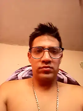 Snapshot of LiosArmando420 chatting on September 11, 5:45 pm LiosArmando420 online show from September 11, 5:45 pm