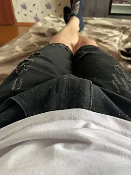 red red00 online show from April 9, 10:21 am