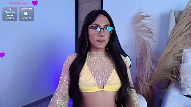 -Sofii  online show from October 17, 7:51 pm