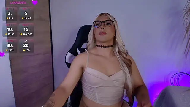 -Sofii  online show from April 2, 9:00 pm