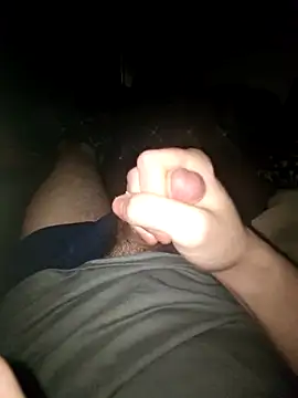 SoloExploder101 online show from April 16, 12:21 am