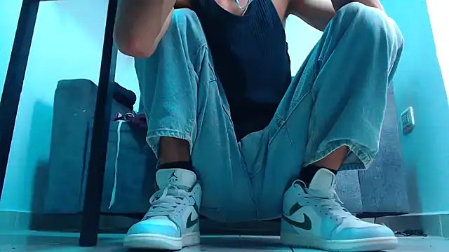 Snapshot of mastersmits chatting on October 30, 7:10 am mastersmits online show from October 30, 7:10 am