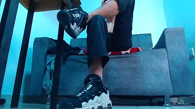 Snapshot of mastersmits chatting on October 28, 5:21 am mastersmits online show from October 28, 5:21 am