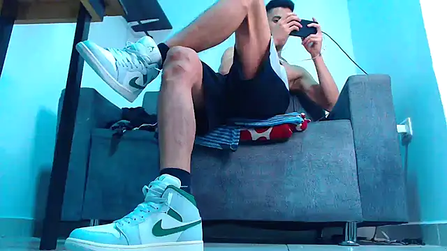 Snapshot of mastersmits chatting on October 29, 7:00 am mastersmits online show from October 29, 7:00 am