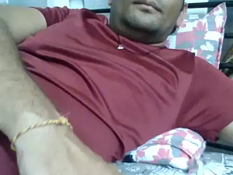 Snapshot of NiceBoy9099 chatting on March 6, 5:43 pm NiceBoy9099 online show from March 6, 5:43 pm