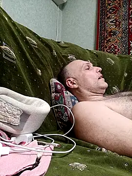 Pineapple04 online show from March 24, 5:40 pm