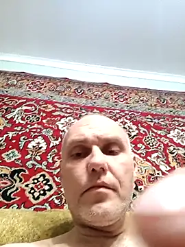 Snapshot of Pineapple04 chatting on November 1, 6:23 pm Pineapple04 online show from November 1, 6:23 pm