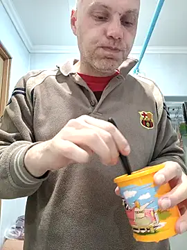 Pineapple04 online show from April 25, 4:37 am