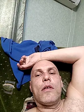 Snapshot of Pineapple04 chatting on October 20, 6:01 pm Pineapple04 online show from October 20, 6:01 pm