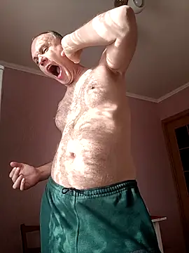 Snapshot of Pineapple04 chatting on October 18, 5:34 am Pineapple04 online show from October 18, 5:34 am