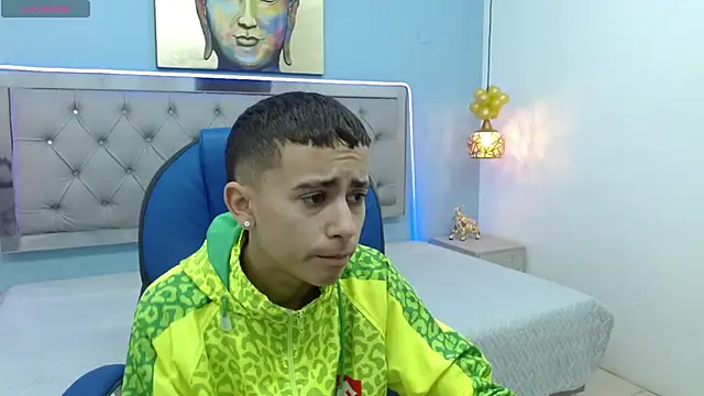 Xavii18 online show from February 8, 12:06 pm