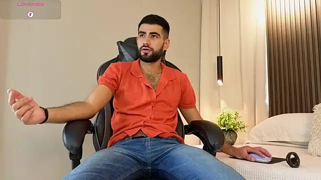 Ethan  Walker online show from April 22, 2:00 pm