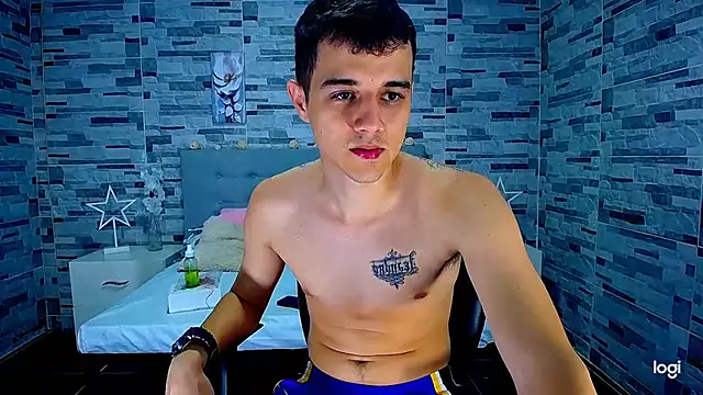 Snapshot of ADAM_HOT chatting on September 14, 9:17 pm ADAM HOT online show from September 14, 9:17 pm