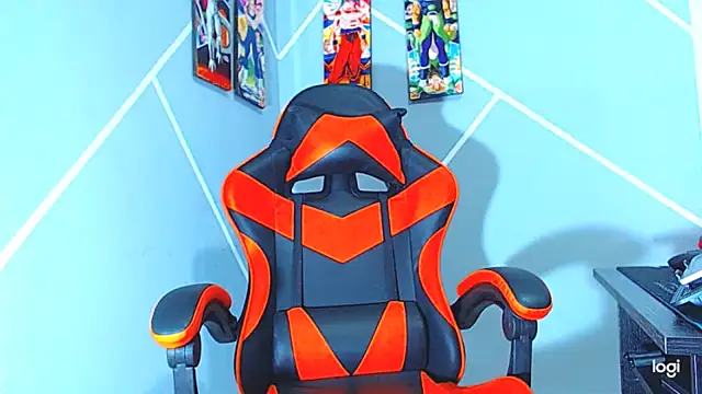 Snapshot of ADAM_HOT chatting on October 29, 10:56 pm ADAM HOT online show from October 29, 10:56 pm