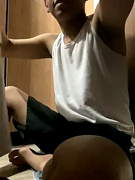 Snapshot of axel_ps chatting on October 11, 7:45 am axel ps online show from October 11, 7:45 am