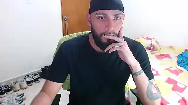 Snapshot of samir_music chatting on October 1, 11:08 pm samir music online show from October 1, 11:08 pm