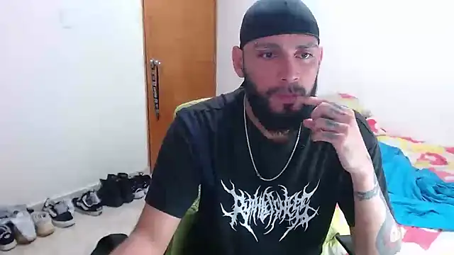 Snapshot of samir_music chatting on October 6, 11:42 pm samir music online show from October 6, 11:42 pm