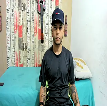Snapshot of Andrey_u92 chatting on December 5, 8:34 pm Andrey u92 online show from December 5, 8:34 pm