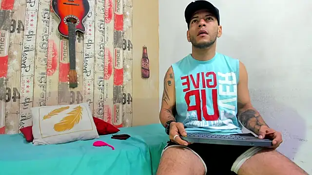 Snapshot of Andrey_u92 chatting on December 14, 4:09 pm Andrey u92 online show from December 14, 4:09 pm
