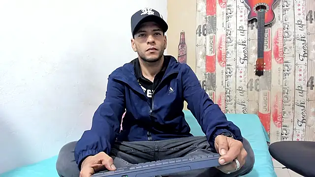 Snapshot of Andrey_u92 chatting on January 7, 11:44 am Andrey u92 online show from January 7, 11:44 am