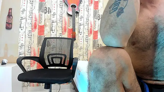 Snapshot of Andrey_u92 chatting on February 21, 7:12 am Andrey u92 online show from February 21, 7:12 am