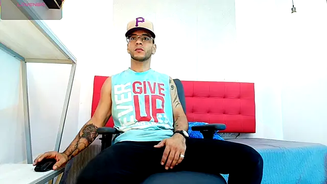 Snapshot of Andrey_u92 chatting on October 21, 7:50 pm Andrey u92 online show from October 21, 7:50 pm