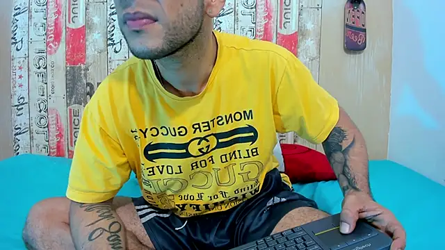 Snapshot of Andrey_u92 chatting on December 4, 7:45 pm Andrey u92 online show from December 4, 7:45 pm