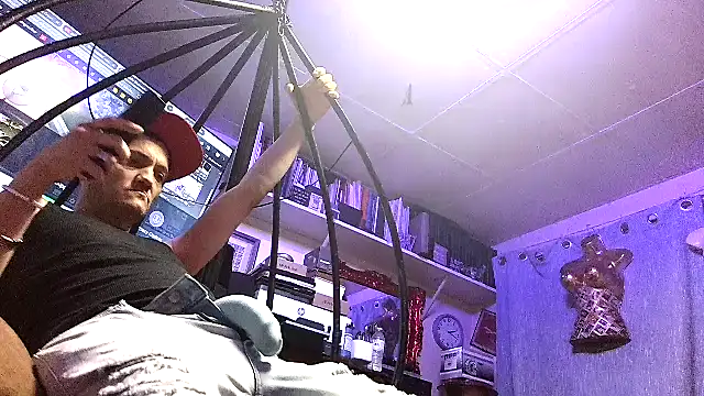 0SEANX online show from April 9, 10:32 am