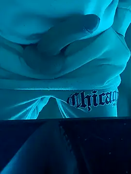 Snapshot of gostos__oo chatting on December 18, 10:57 pm gostos oo online show from December 18, 10:57 pm