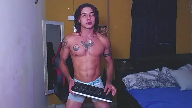 Snapshot of Demitryo chatting on December 8, 6:17 pm Demitryo online show from December 8, 6:17 pm
