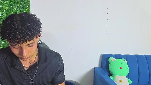 Demitryo online show from May 12, 4:10 am