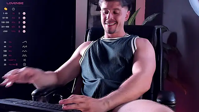 Snapshot of ADAM_BOUTON_ chatting on January 23, 10:22 pm ADAM BOUTON online show from January 23, 10:22 pm