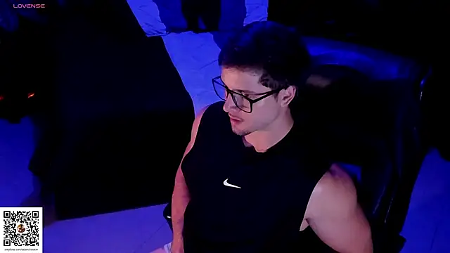 ADAM BOUTON  online show from May 15, 12:41 am