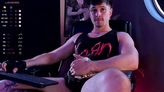 Snapshot of ADAM_BOUTON_ chatting on January 24, 10:30 pm ADAM BOUTON online show from January 24, 10:30 pm