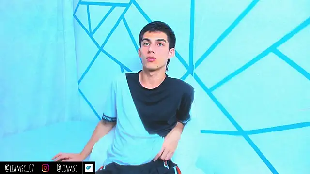 liam scott77 online show from October 23, 10:46 pm