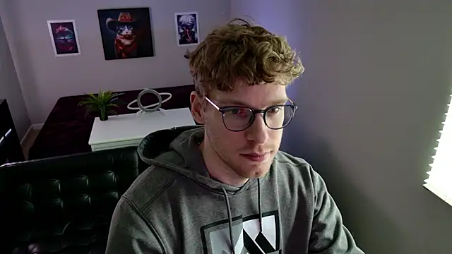 BlueEyedTallGuy94 online show from March 11, 9:00 pm