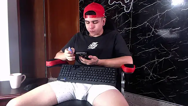 maty hardx online show from February 1, 10:05 am