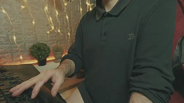 alex-volo online show from December 20, 8:32 am