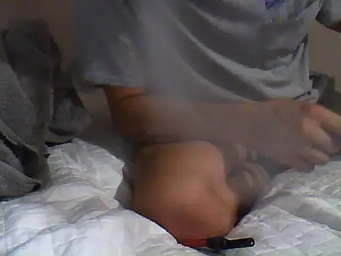 Snapshot of SmokingSloth chatting on September 16, 8:31 pm SmokingSloth online show from September 16, 8:31 pm