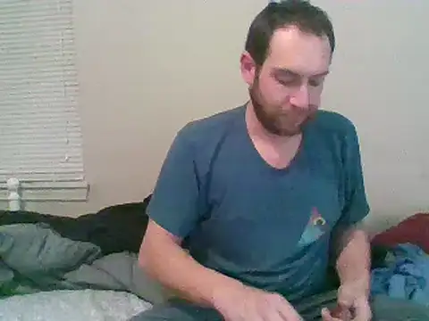 Snapshot of SmokingSloth chatting on December 27, 2:04 am SmokingSloth online show from December 27, 2:04 am