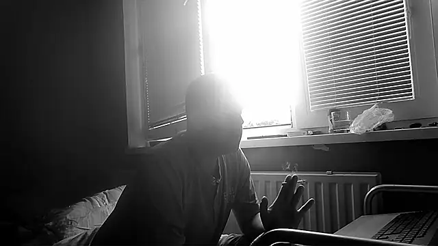 YouWantMe666 online show from June 23, 4:54 pm