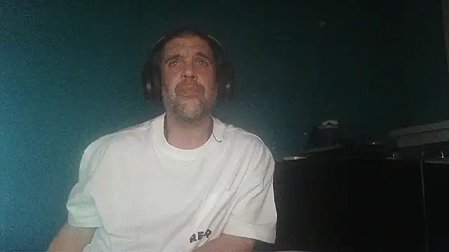 YouWantMe666 online show from May 22, 8:14 pm
