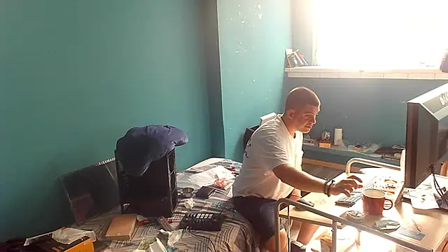 YouWantMe666 online show from June 18, 1:49 pm