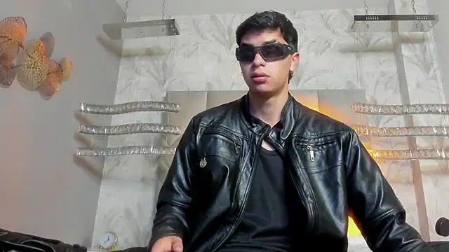 Snapshot of AndyPalmer_ chatting on January 5, 1:58 pm AndyPalmer online show from January 5, 1:58 pm