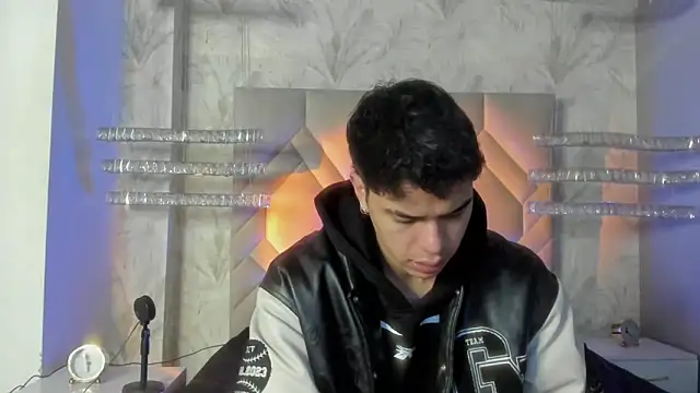 Snapshot of AndyPalmer_ chatting on January 16, 12:09 pm AndyPalmer online show from January 16, 12:09 pm