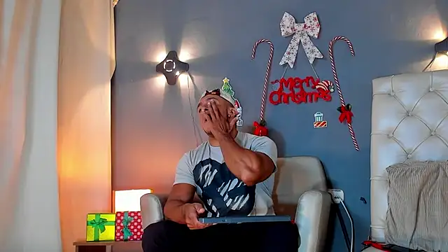 HerculesWheeler online show from December 31, 2:14 pm
