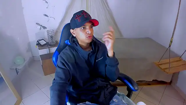 Brand habes online show from April 25, 1:41 pm