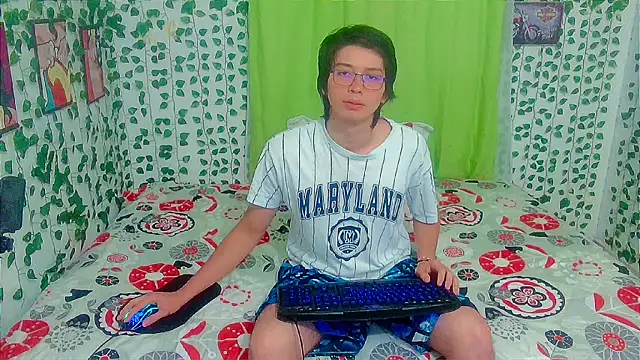 Andy gray online show from April 24, 12:40 pm