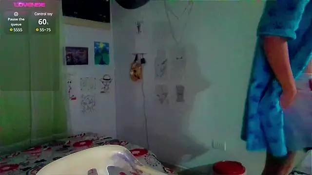 Snapshot of Andy_gray chatting on March 22, 11:32 am Andy gray online show from March 22, 11:32 am